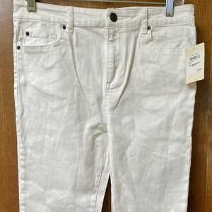 $39 Nordstrom Tucker + Tate girl's size 16 white denim jeans